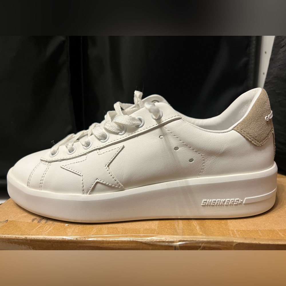 Golden Goose Pure Sneakers